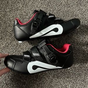 NWOT Peloton Cycling Shoes